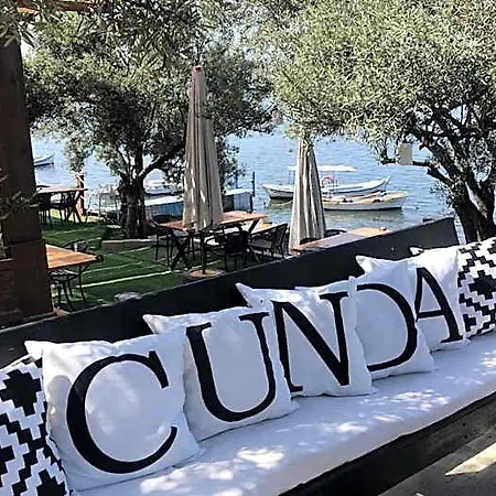 Qcunda 酒店
