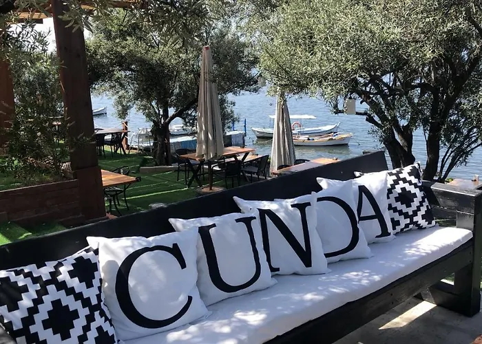 Qcunda * Ayvalı